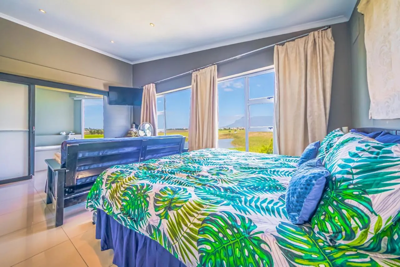Gaia Hydro-Spa And Guest House Cape Town